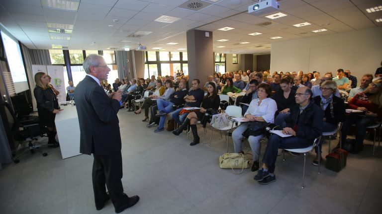 Fatturazione elettronica, tanti dubbi e una soluzione: per le imprese c’è eBox