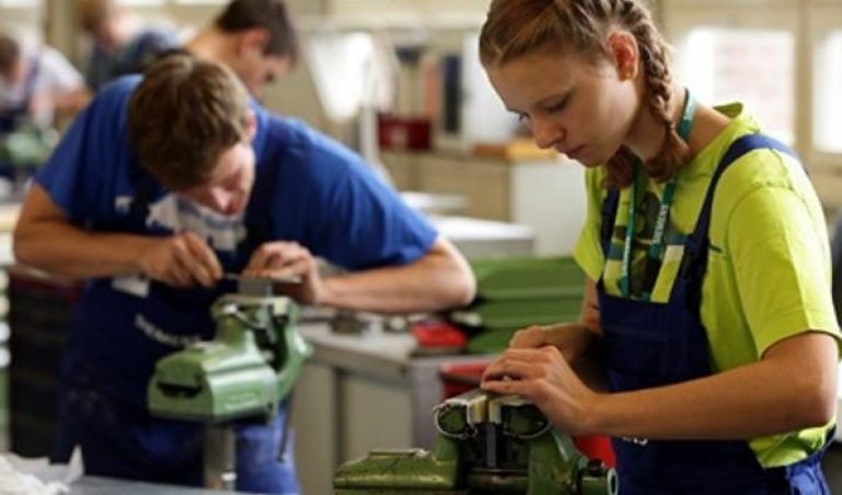 Non solo conoscenze: sono le competenze a portare i ragazzi nelle imprese