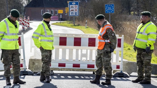 Nuova morsa contro il Coronavirus: le frontiere diventano sempre più strette