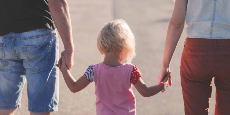 Congedi, indennizzi per partite Iva e mutui: gli aiuti del “Cura Italia” per le famiglie e le persone