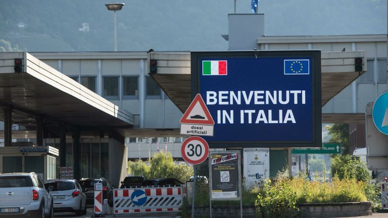 Rientra l’emergenza Covid e riaprono i collegamenti: la mappa dei “bollini verdi”