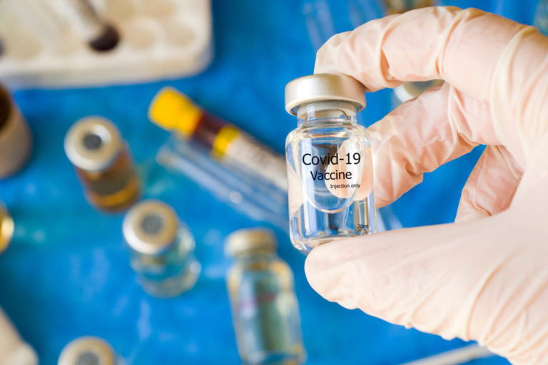 C’è l’accordo con il Governo: via libera alle vaccinazioni anti Covid nei luoghi di lavoro