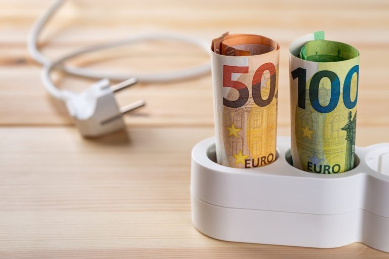 Caro-energia, sarà una batosta per le Pmi: agire subito con risparmi e azioni politiche concrete