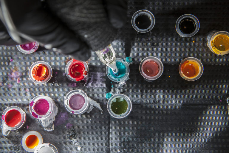 I tatuaggi restano colorati ma diventano più sicuri