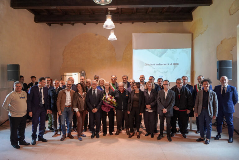 Premio fedeltà e tavola rotonda sul Pnrr: il castello si riempie di imprenditori